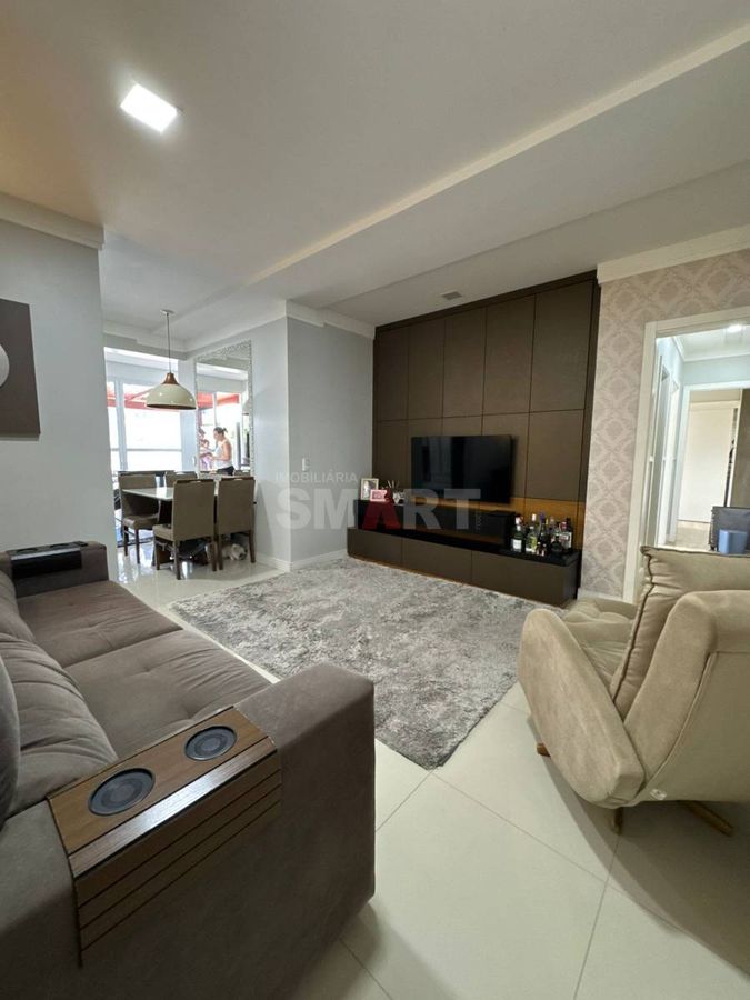 Apartamento com 1 Suíte e 1 Quarto no Bairro Jaraguá Esquerdo