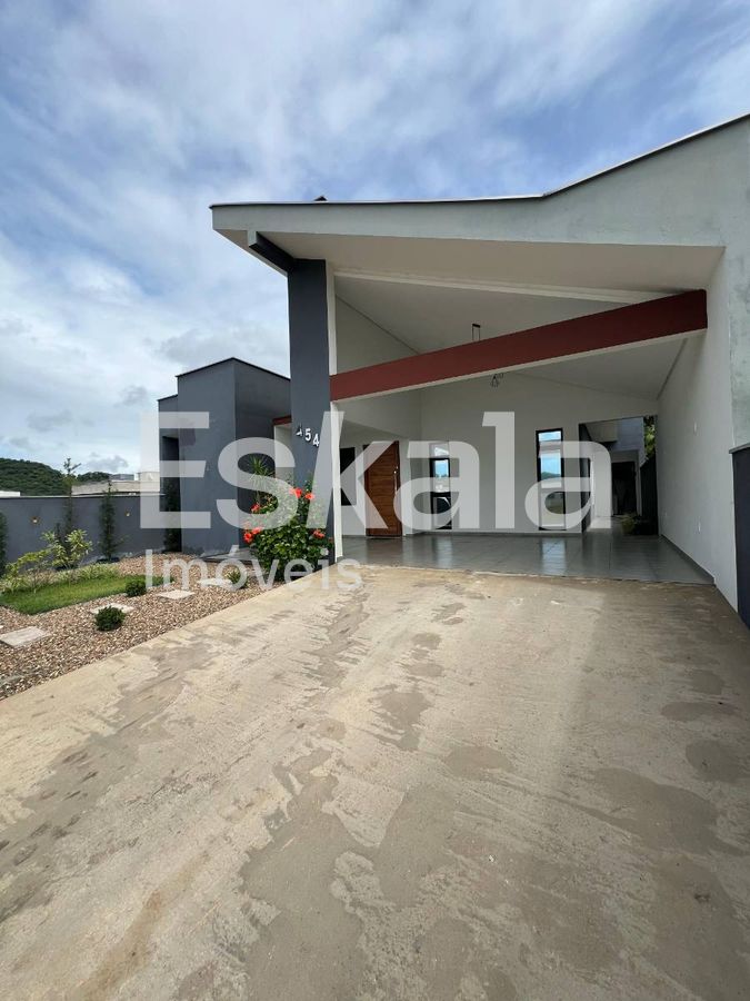 Casa Com 01 Suíte + 02 Dormitórios Bananal do Sul - Guaramirim
