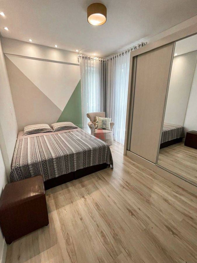 Apartamento Mobiliado com 03 Suítes à Venda no Centro