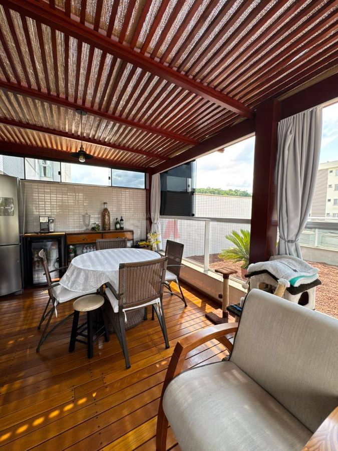Apartamento com 1 Suíte e 1 Quarto no Bairro Jaraguá Esquerdo