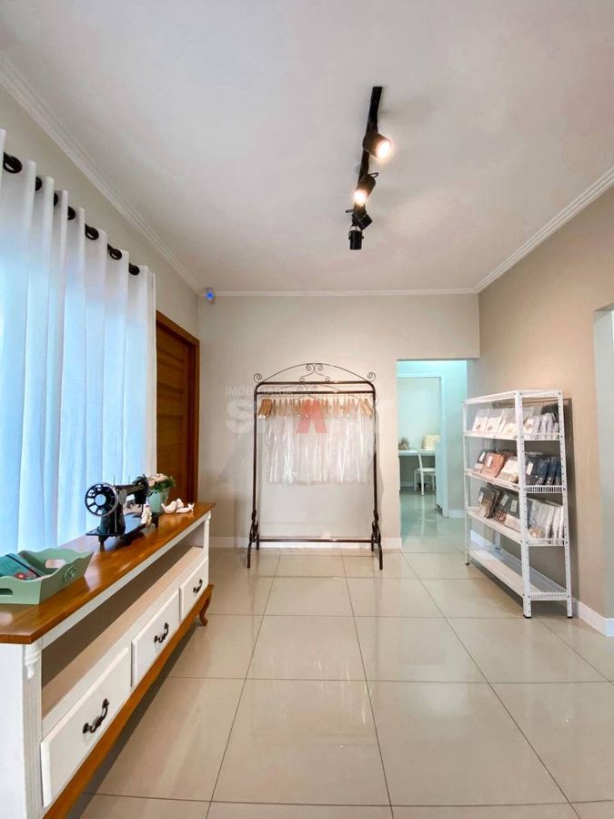 Casa à Venda no Amizade com Terreno de 396m²