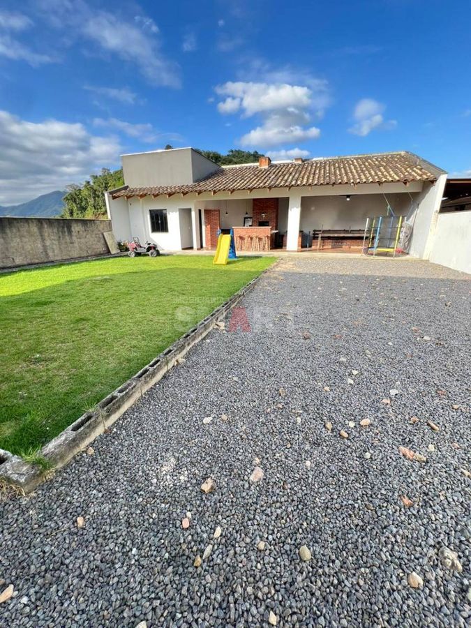 Casa Ampla com 1 Suíte, 1 Quarto e Ampla Área Externa com Churrasqueira em Schroeder - foto 35