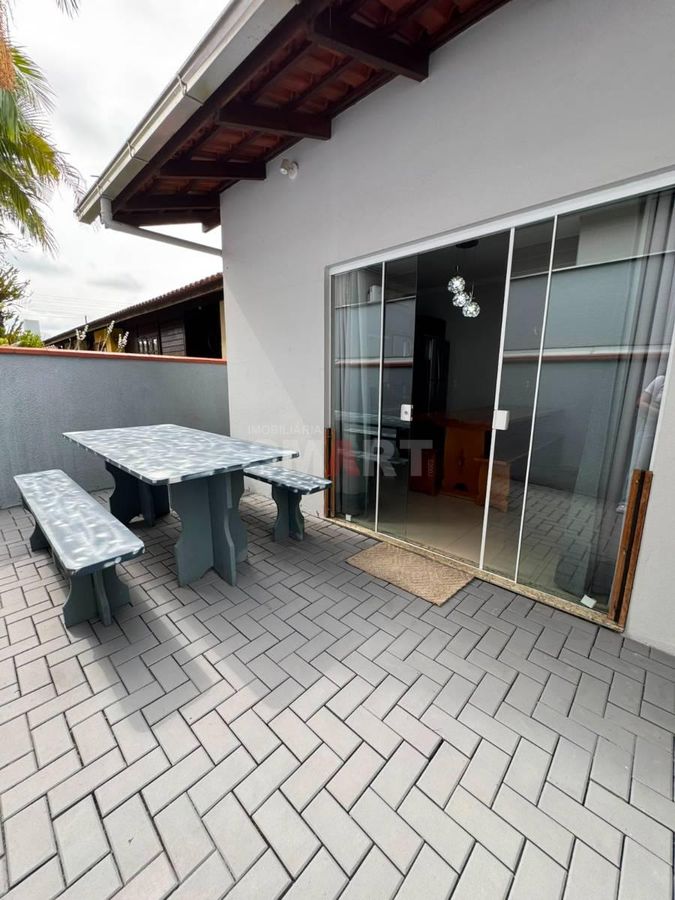 Casa Mobiliada no Rau com uma Suíte e 2 Quartos