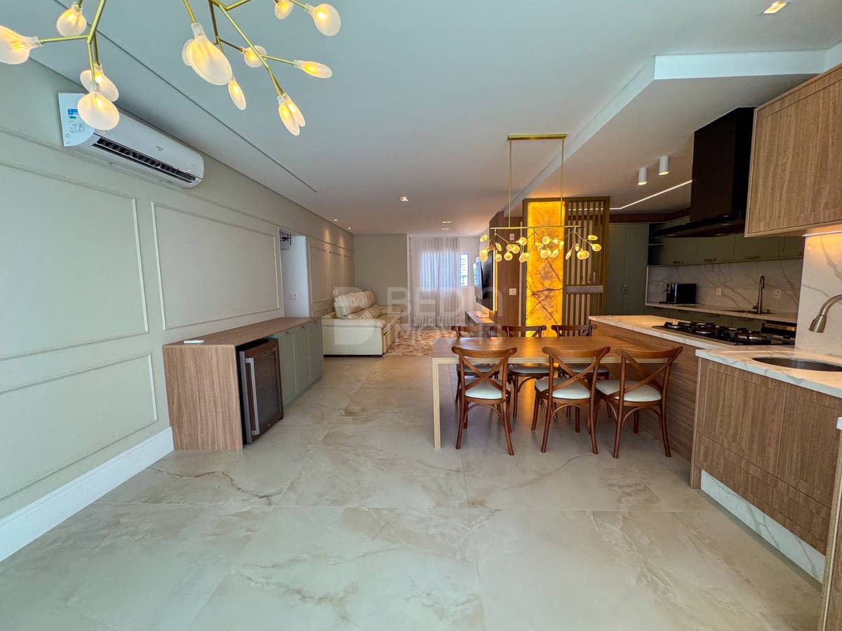 Apartamento de 3 quartos, 129m² no bairro Centro, em Balneário Camboriú | Eu Corretor