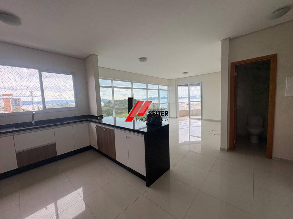 Apartamento de 3 dormitórios a venda Agronomica Florianópolis