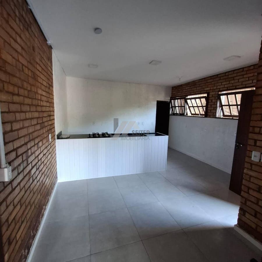 Casa para alugar no Itacorubi com 3 quartos