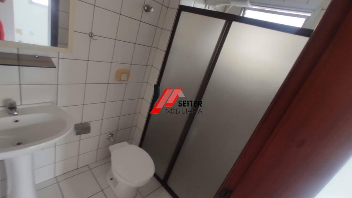Apartamento 2 suites para aluguel no centro proximo Hercilio Luz