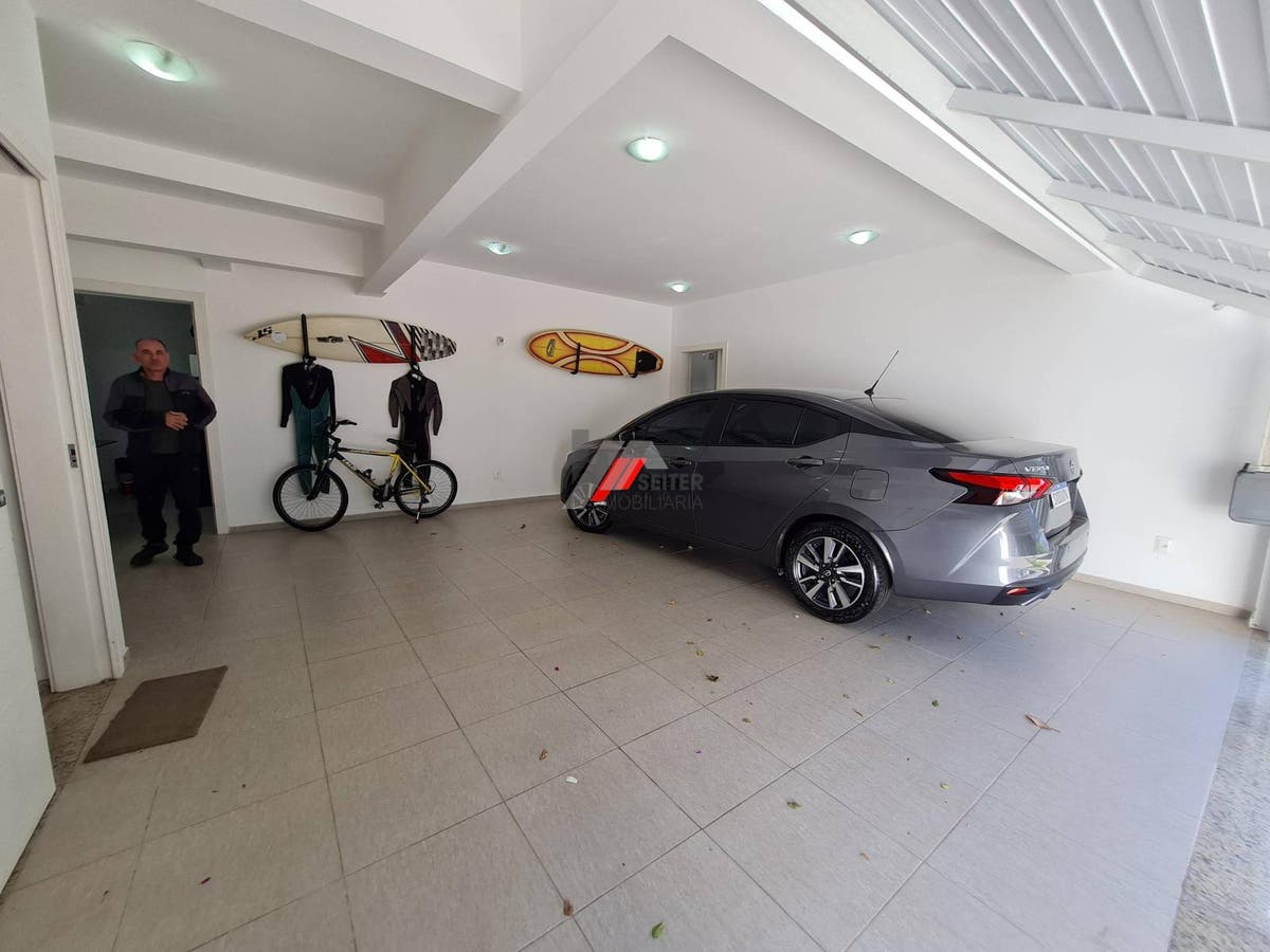 Casa de 3 suites a venda Lagoa da Conceiçao Florianopolis com 352 metros de area util