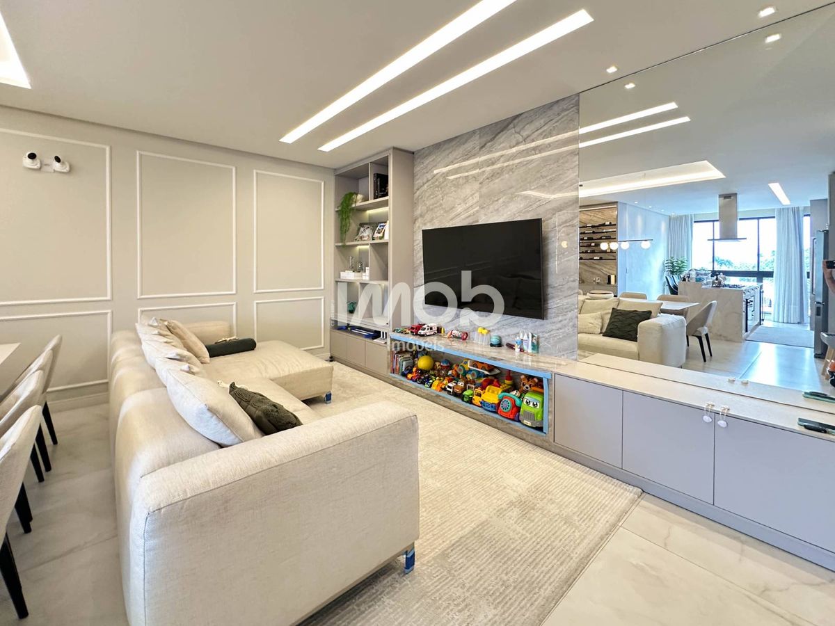 Apartamento, 3 quartos, 125 m² - Foto 1