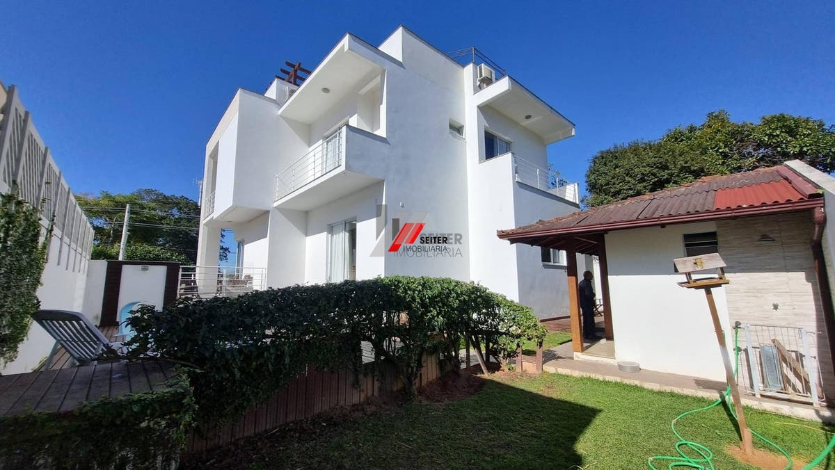Casa de 3 suites a venda Lagoa da Conceiçao Florianopolis com 352 metros de area util
