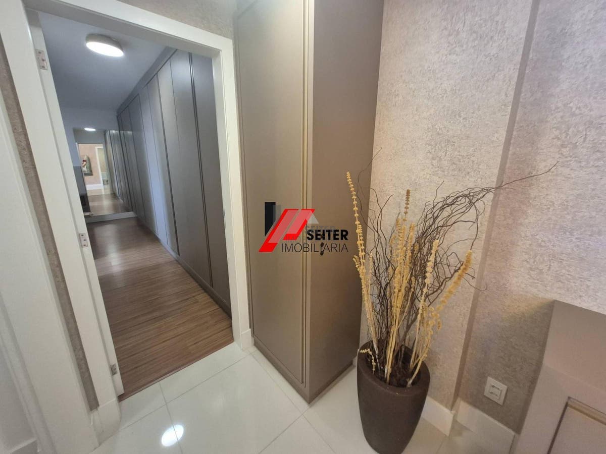 Apartamento de 2 quartos para alugar na Agronômica florianópolis