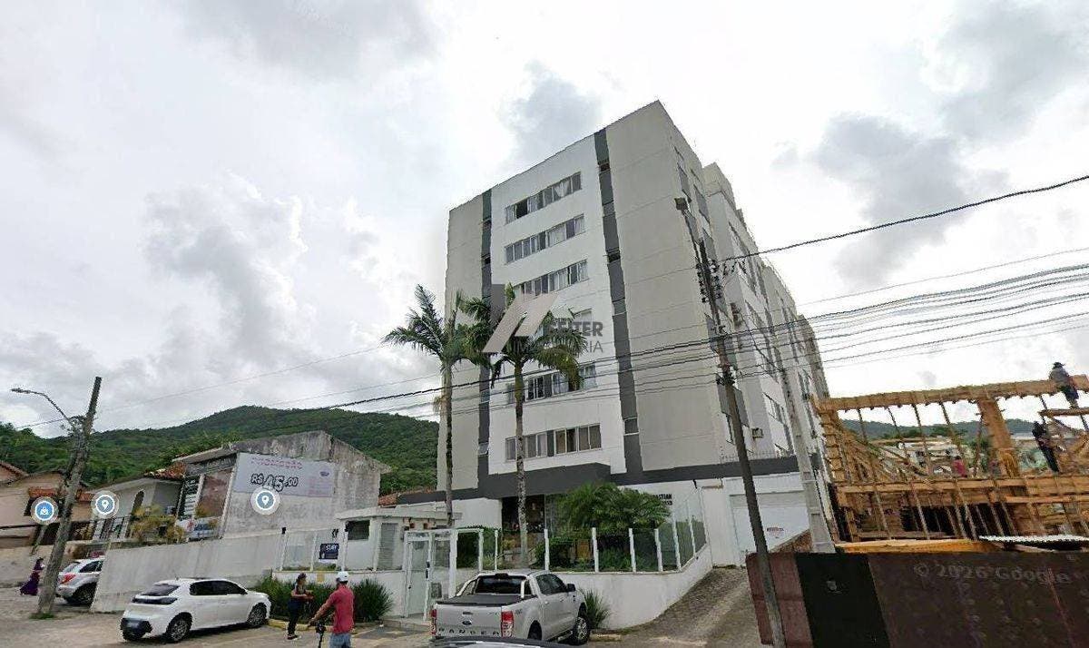 Apartamento 2 dormitorios mobiliado a venda Itacorubi Florianopolis