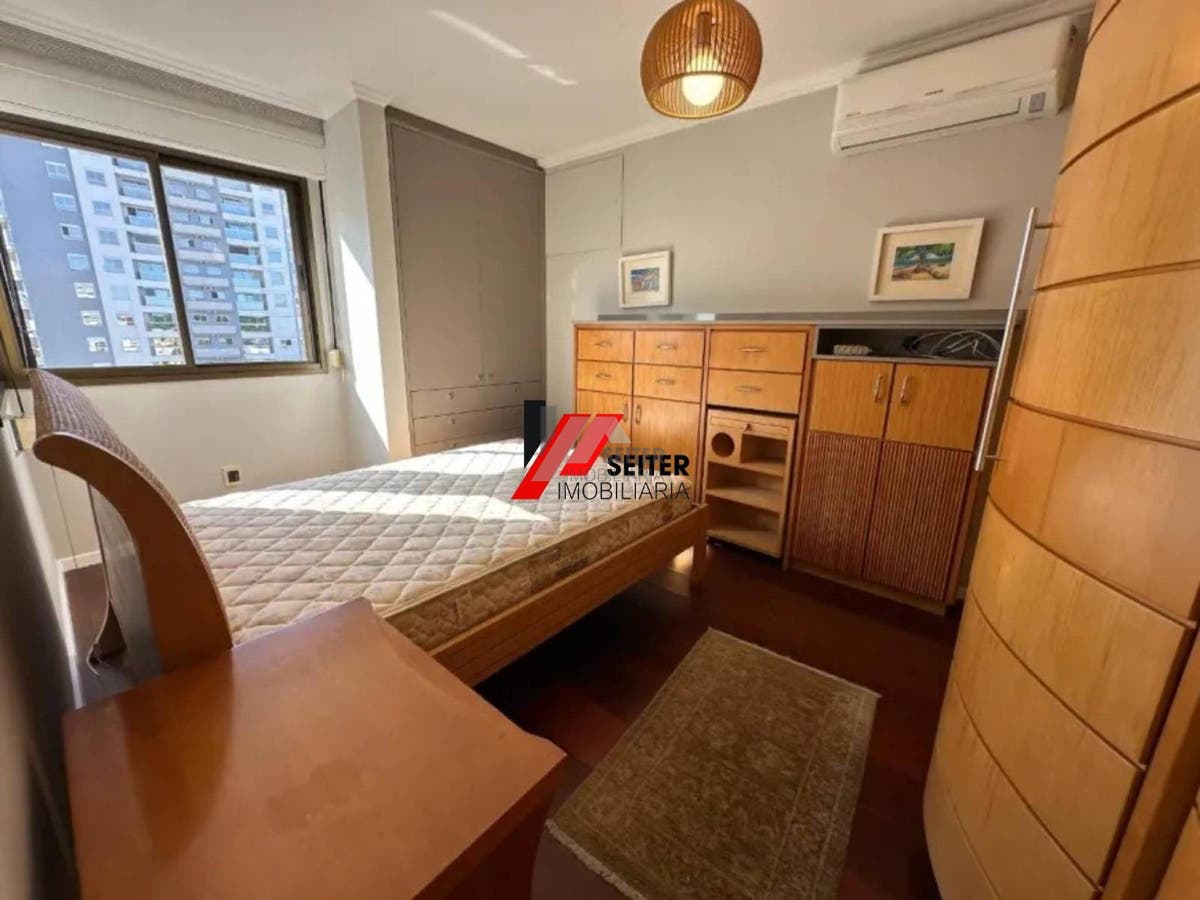 Apartamento á venda na Agronômica Florianópolis