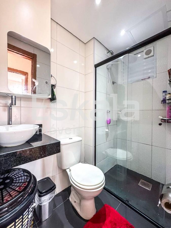 Apartamento Semi Mobiliado com 02 Quartos Jaraguá Esquerdo - Jaraguá do Sul