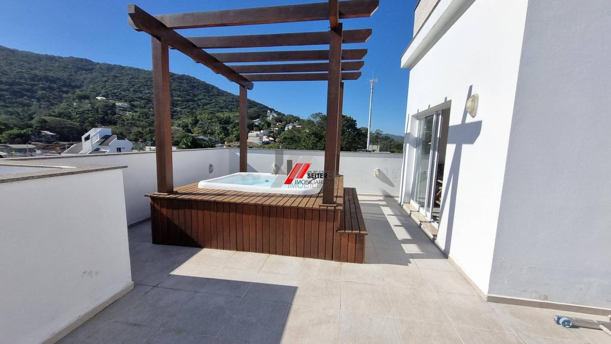 Casa de 3 suites a venda Lagoa da Conceiçao Florianopolis com 352 metros de area util