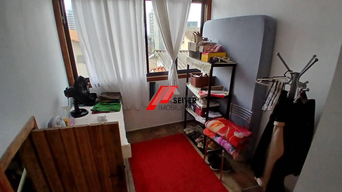 Casa a venda na agronomica