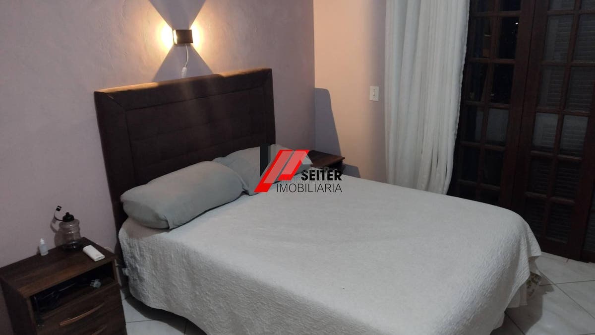 Casa a venda em Ribeirão da Ilha
