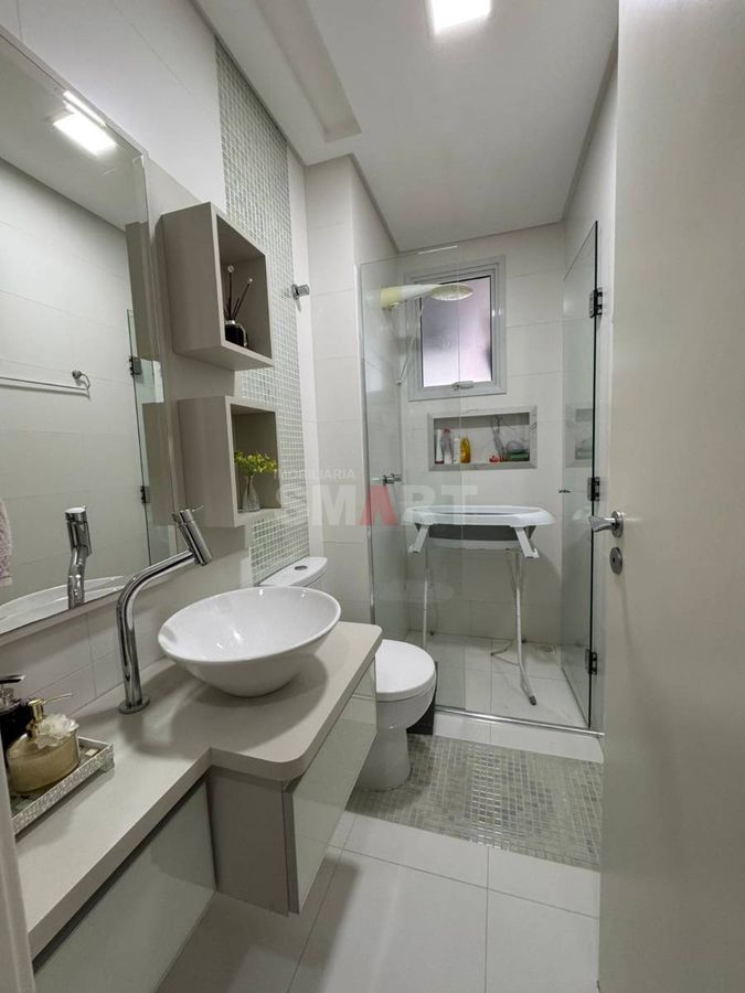 Apartamento com 1 Suíte e 1 Quarto no Bairro Jaraguá Esquerdo