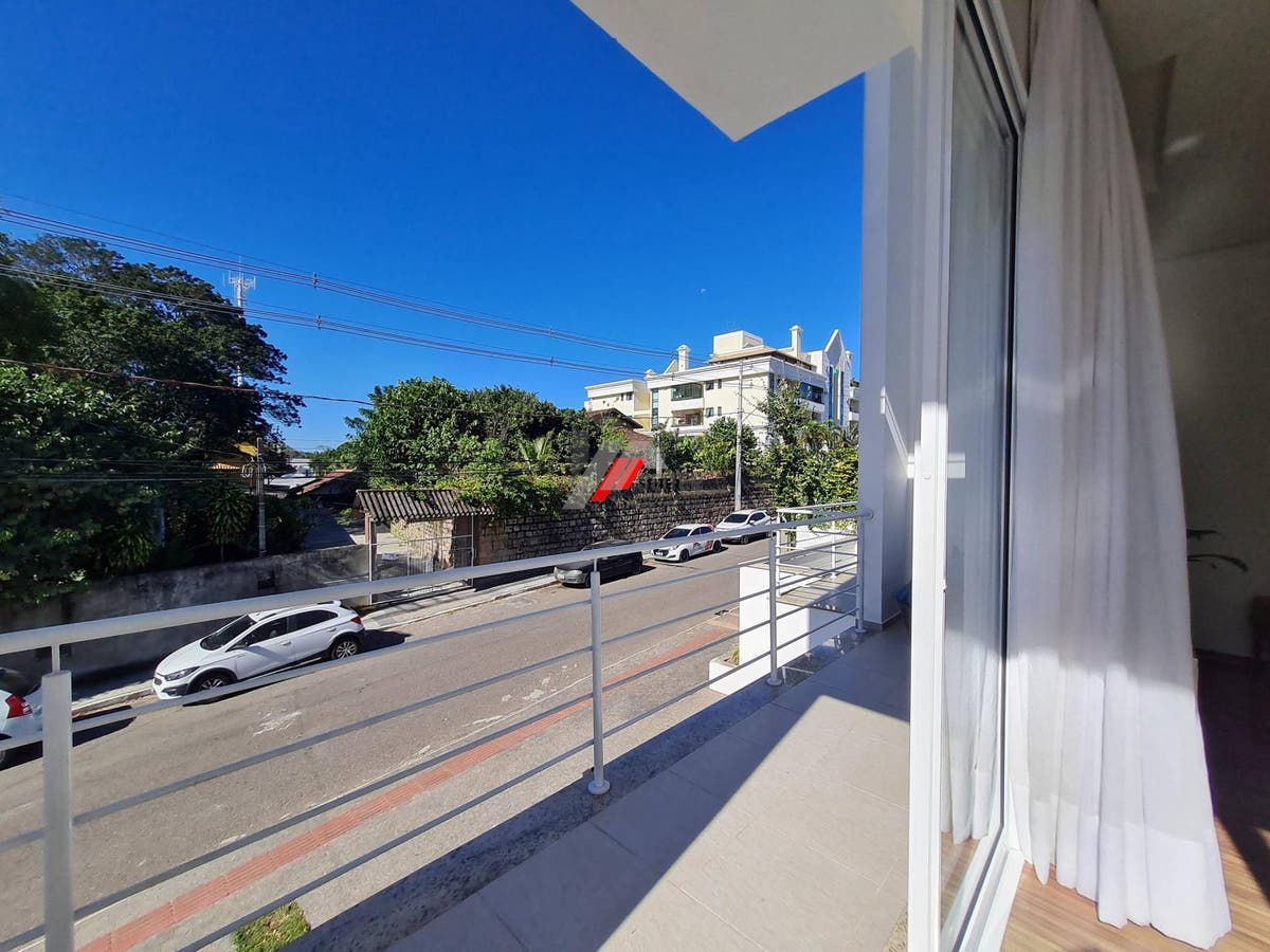 Casa de 3 suites a venda Lagoa da Conceiçao Florianopolis com 352 metros de area util