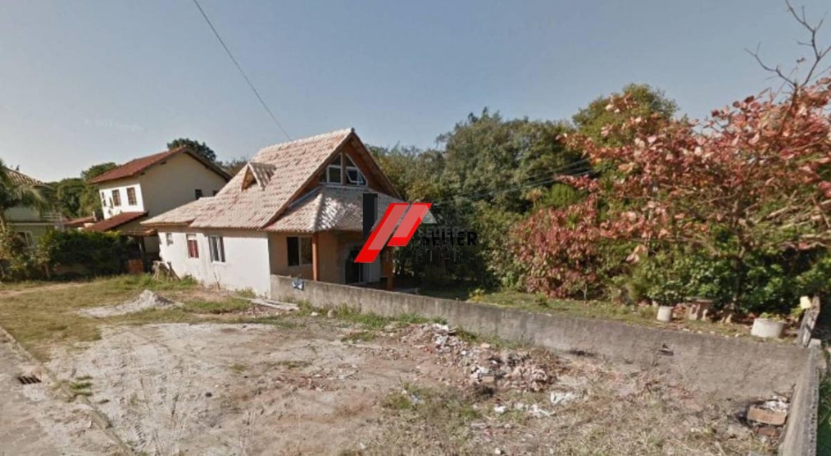 Terreno à venda em Florianópolis-SC Armação do Pântano do Sul 226m2 de área!