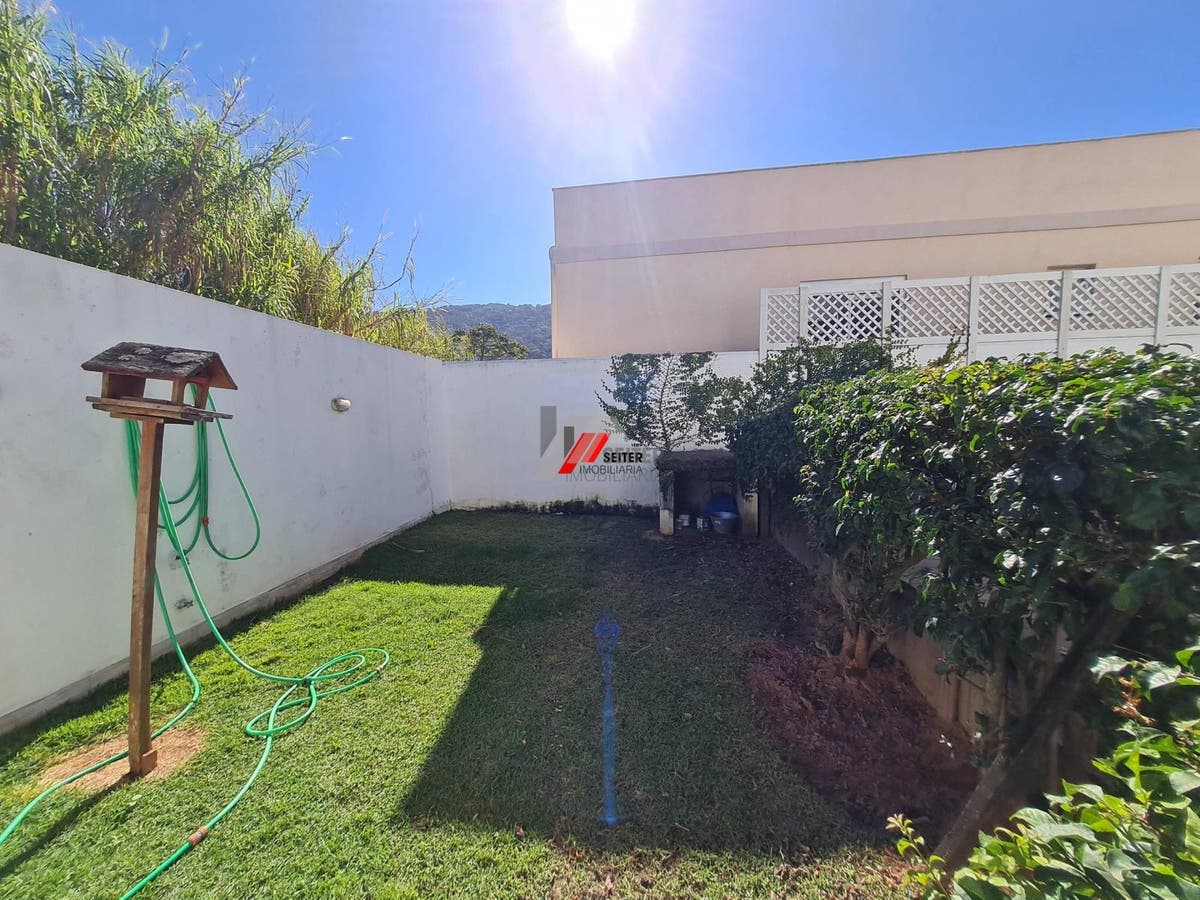 Casa de 3 suites a venda Lagoa da Conceiçao Florianopolis com 352 metros de area util