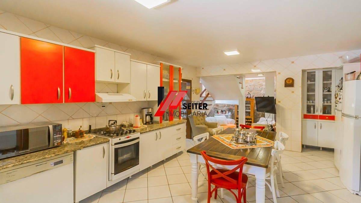 Casa a venda Trindade Florianopolis