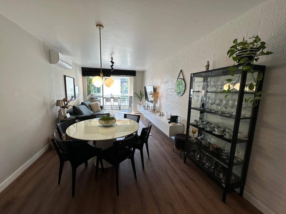 Apartamento de 3 dormitorios sendo 2 suites a venda Joao Paulo