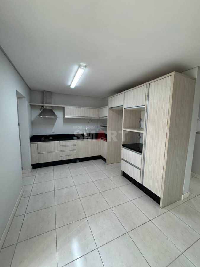 Apartamento no Jaraguá Esquerdo com 1 Suíte e 2 Quartos