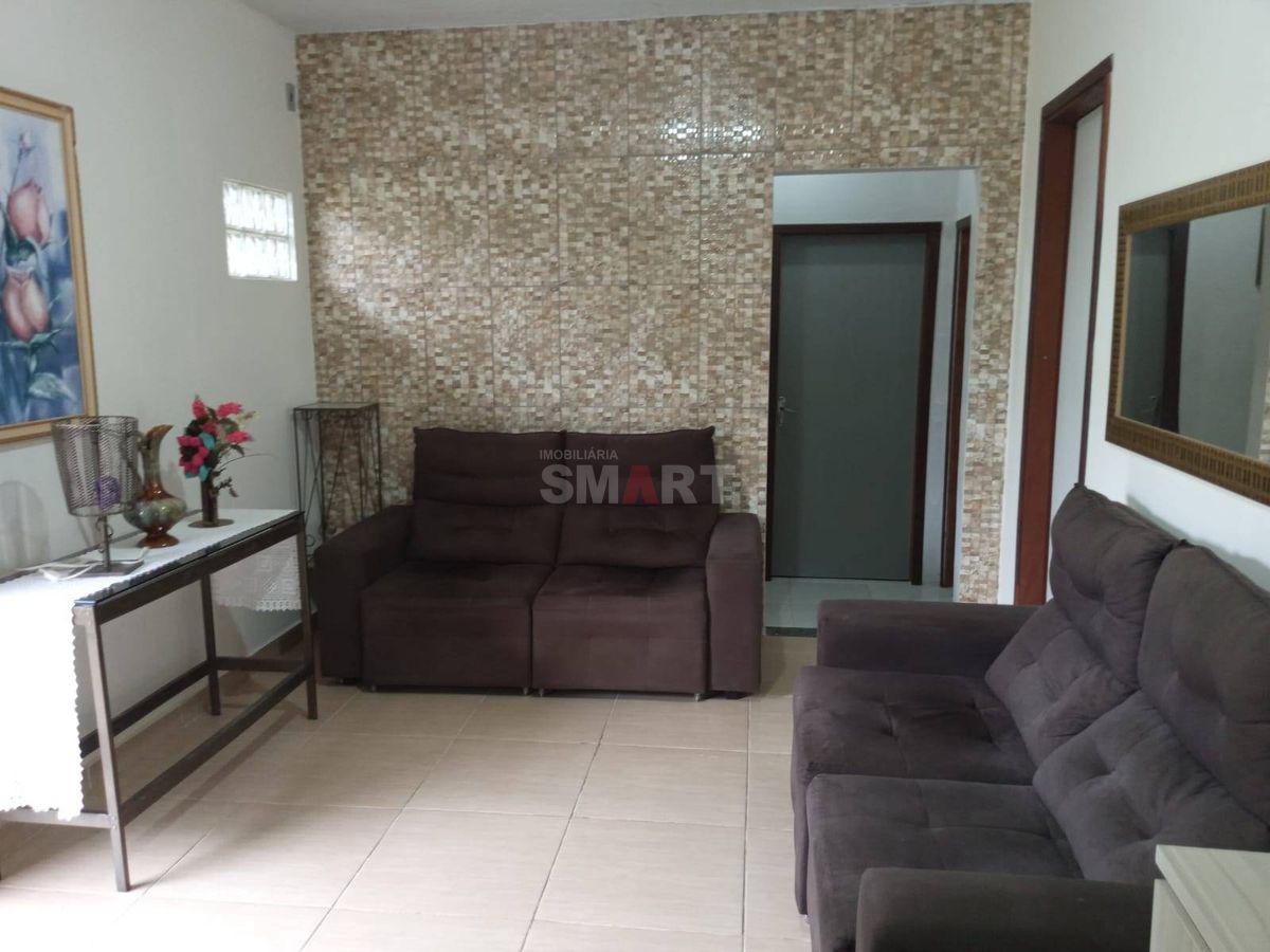 Casa com 3 Quartos com Terreno Amplo para Construção ao Lado