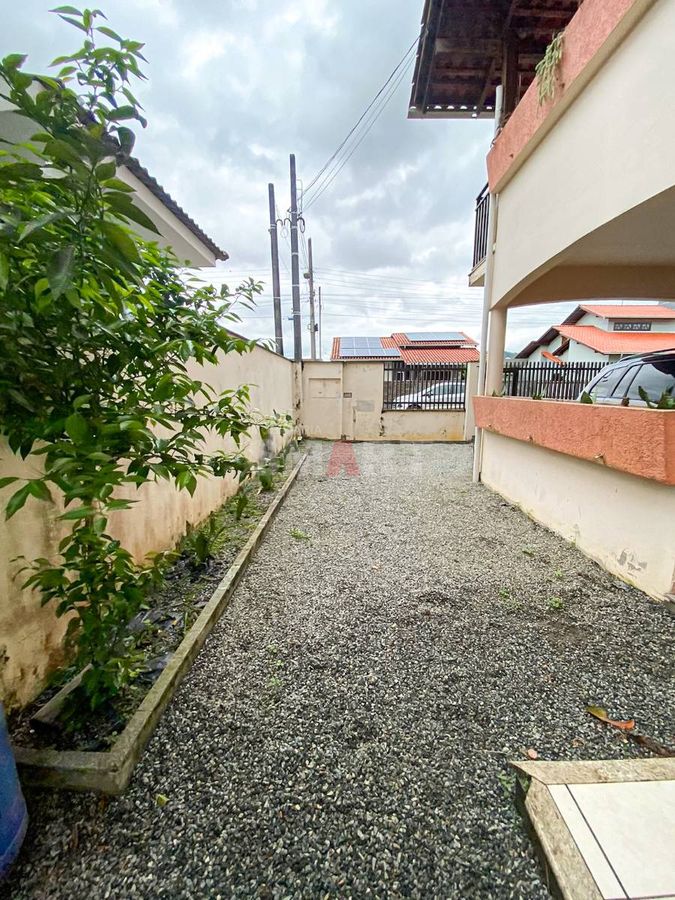 Casa Sobrado com 6 quartos no bairro Amizade