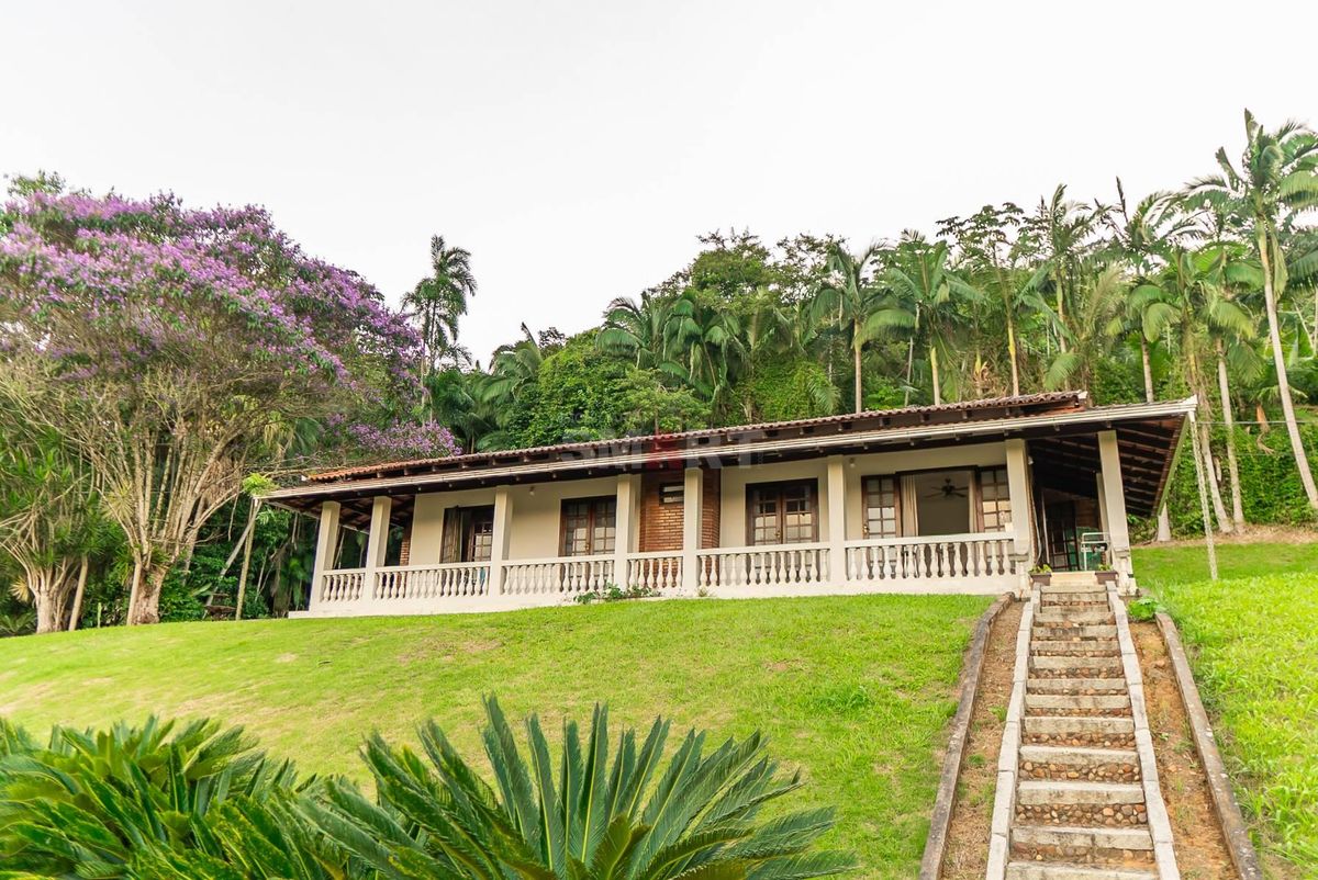 Chácara com 8 Lagoas, 2 Casas e Choupana de Festas em Guaramirim