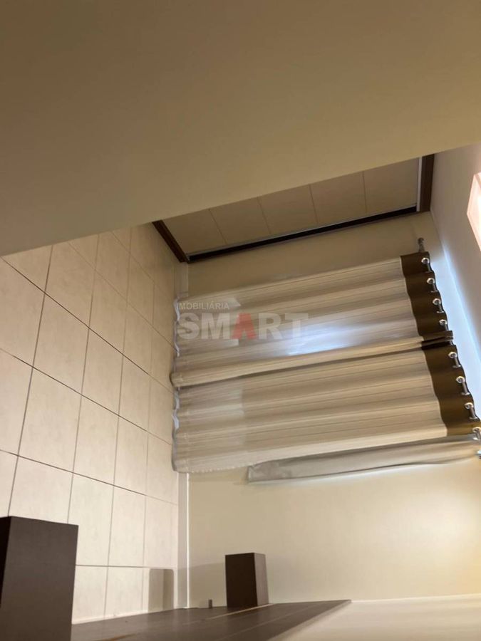 Apartamento 3 quartos semimobiliado com 2 vagas de garagem e box