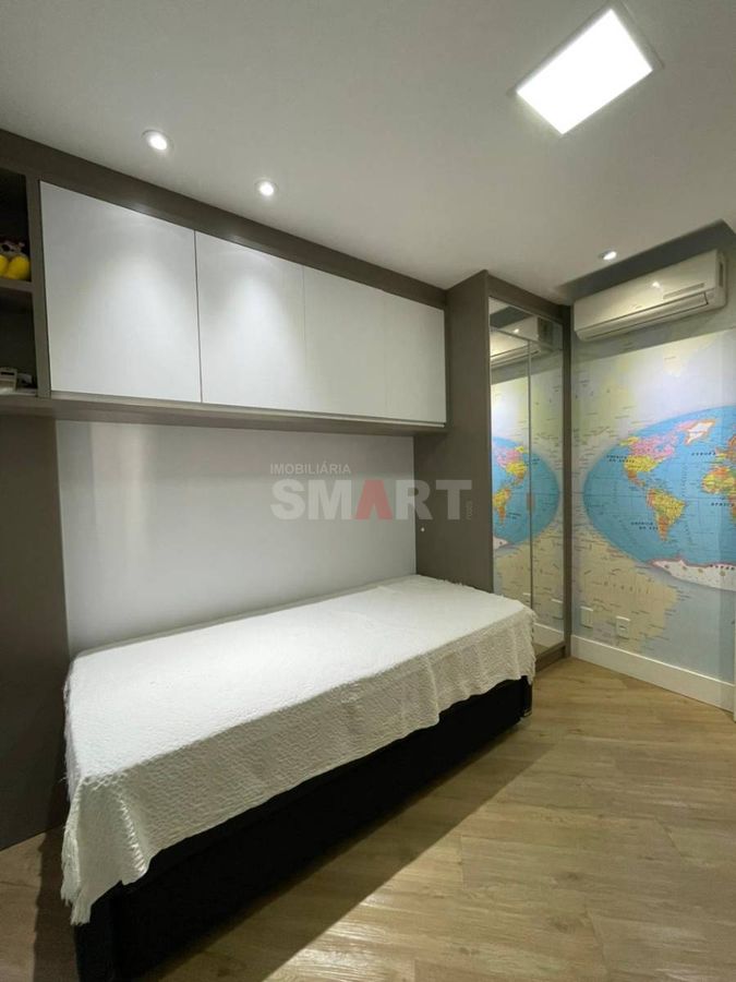 Apartamento com Terraço no Centro