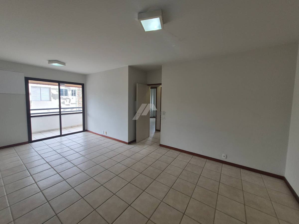 Apartamento de 3 quartos para alugar centro