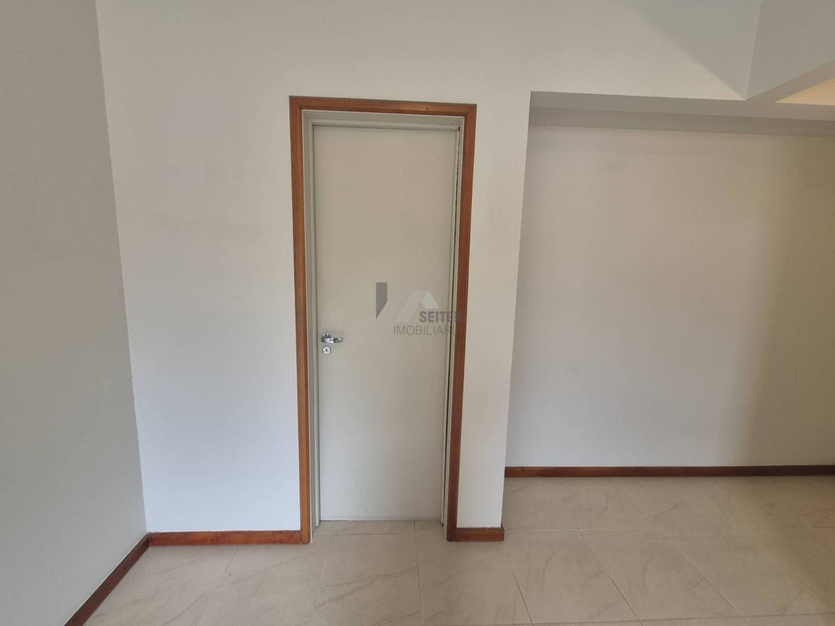Apartamento de 3 quartos para alugar centro