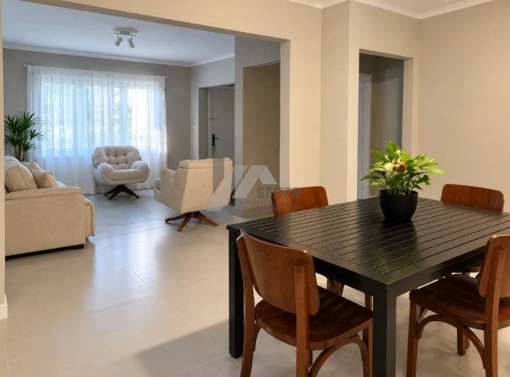 Casa 3 dormitórios a Venda em Florianópolis Itacorubi