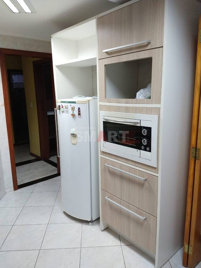 Apartamento 1 Suíte + 2 no Centro
