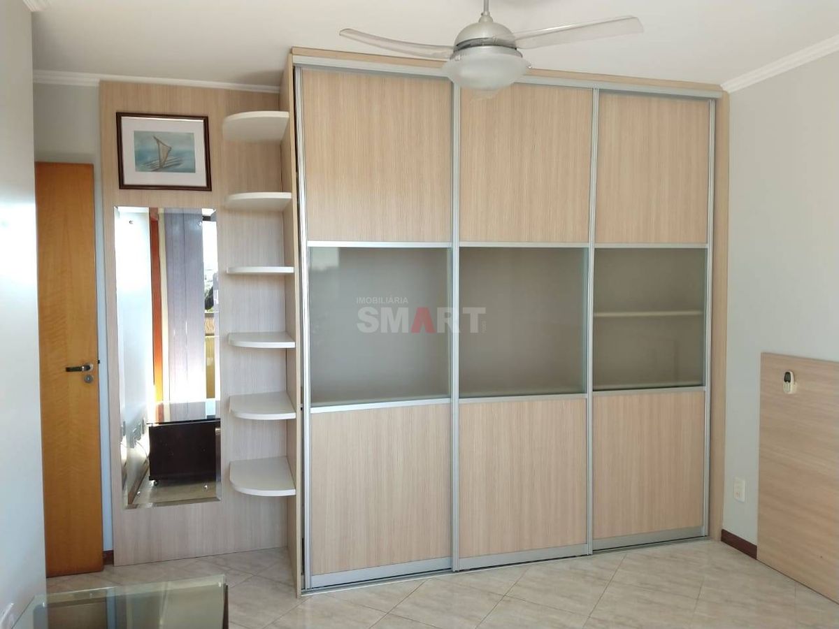 Apartamento 1 Suíte + 2 no Centro
