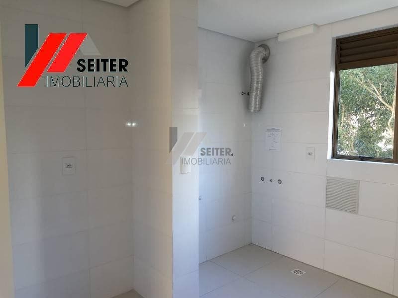Apartamento com 2 dormitórios na Trindade em Florianópolis