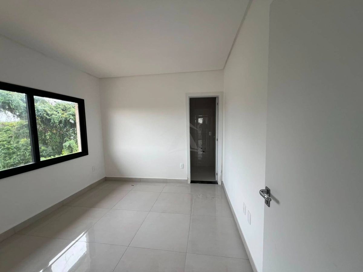 Apartamentos condomínio lauren m. Residence