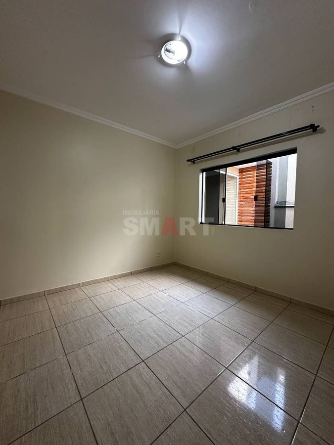 Casa Semimobiliada Suíte + 02 Dormitórios em Três Rios