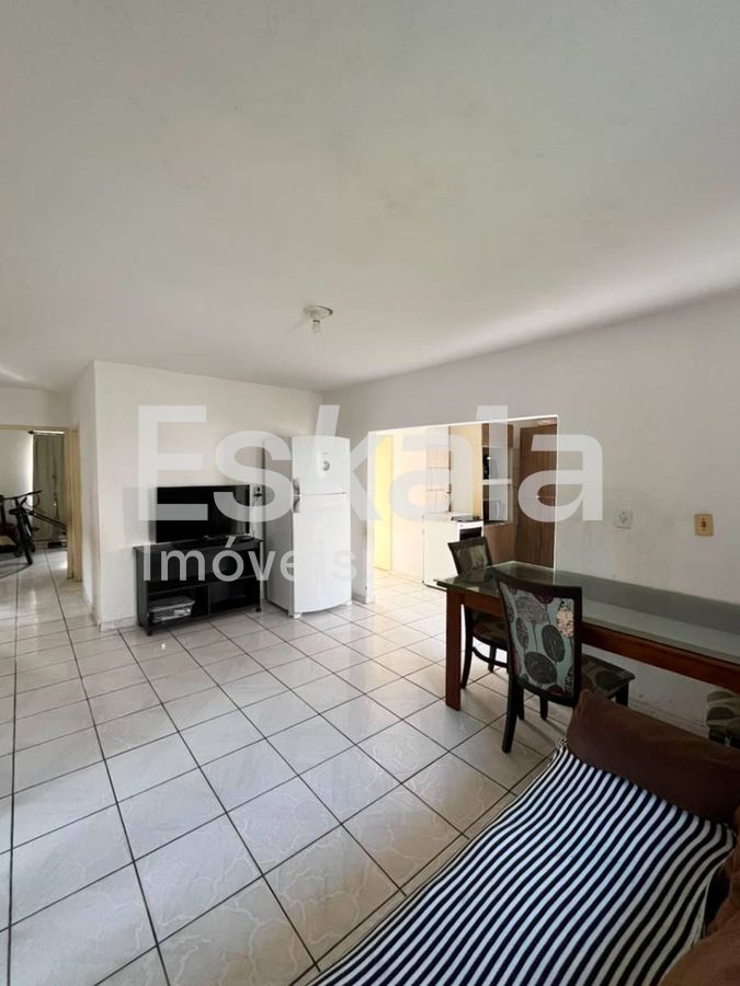 Casa Com 360m² De Área De Terreno + 03 Dormitórios Chico De Paulo - Jaraguá do Sul