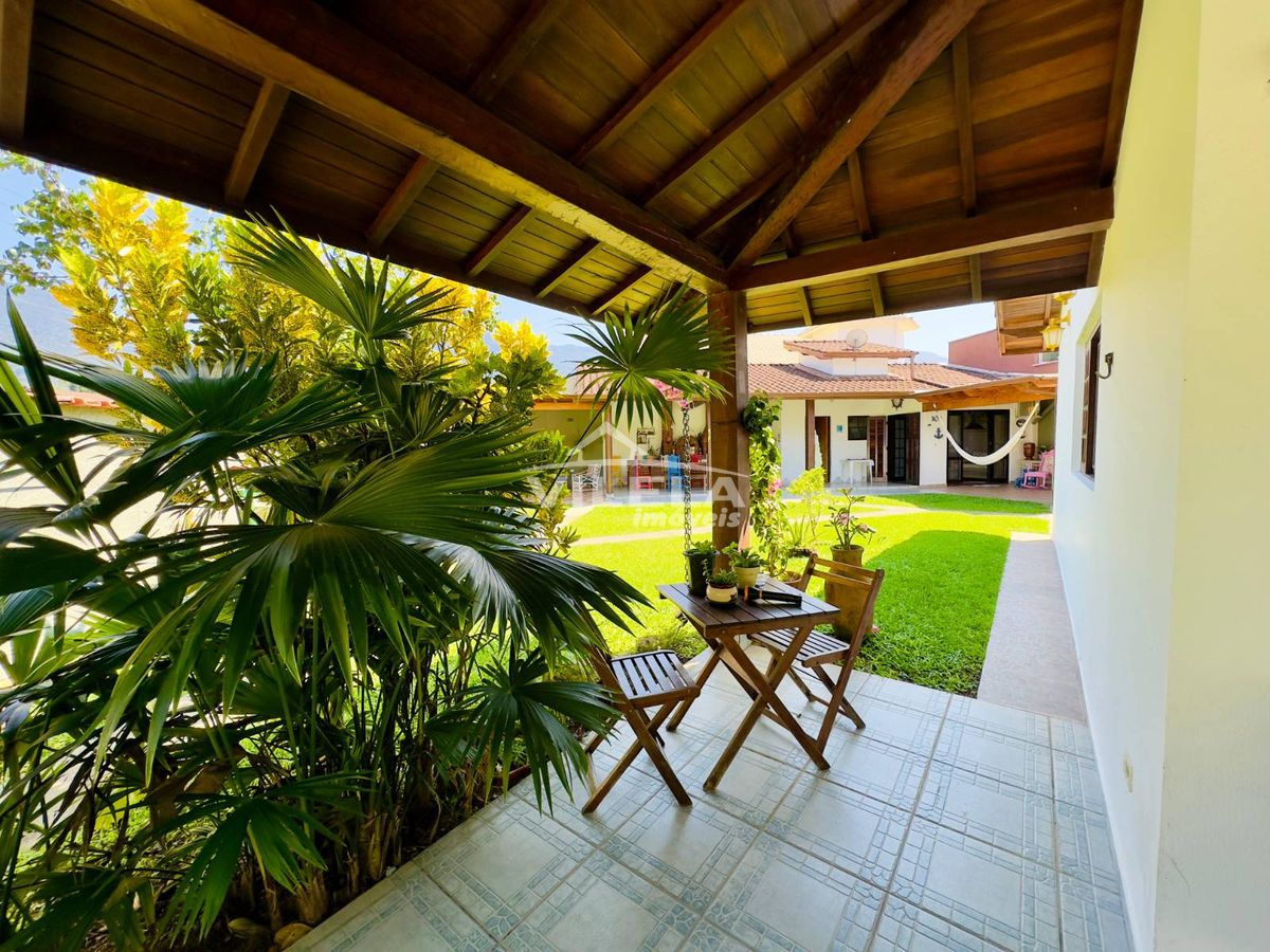Casa condomínio costa verde -massaguaçu-caraguatatuba-sp