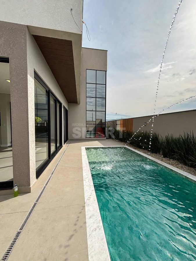 Casa com Elevador e 3 Andares Alto Padrão no Tifa Martins