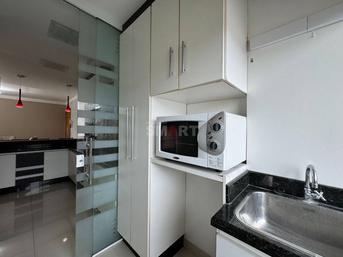 Apartamento com 1 Suíte +1 Quarto Mobiliado no Centro