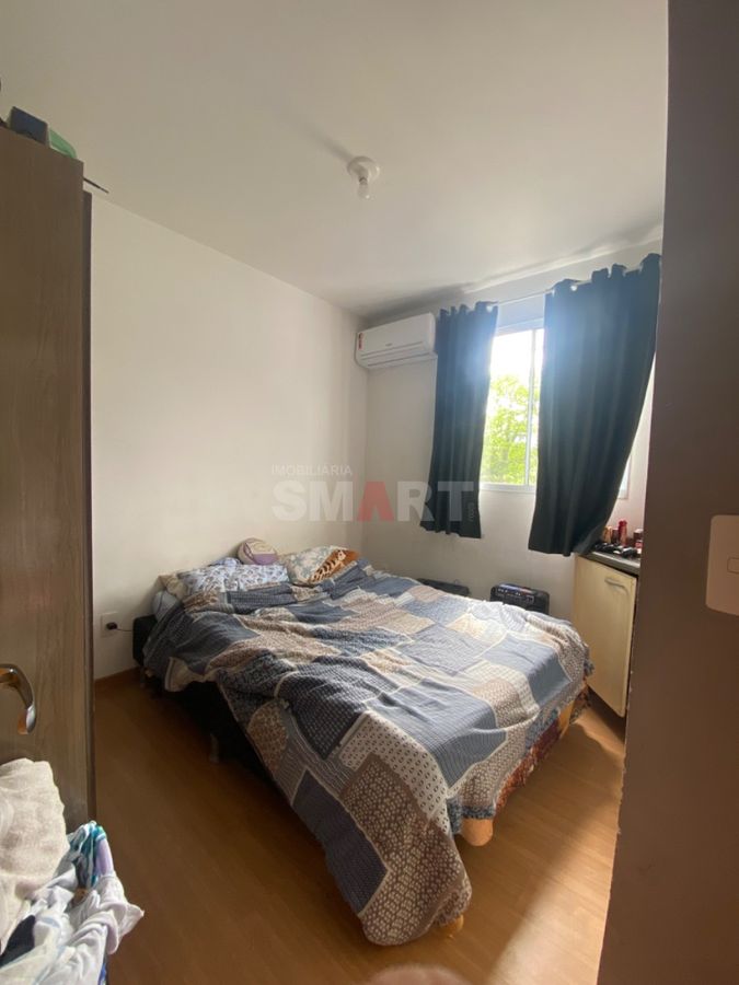 Apartamento dois dormitórios Jaraguá 99
