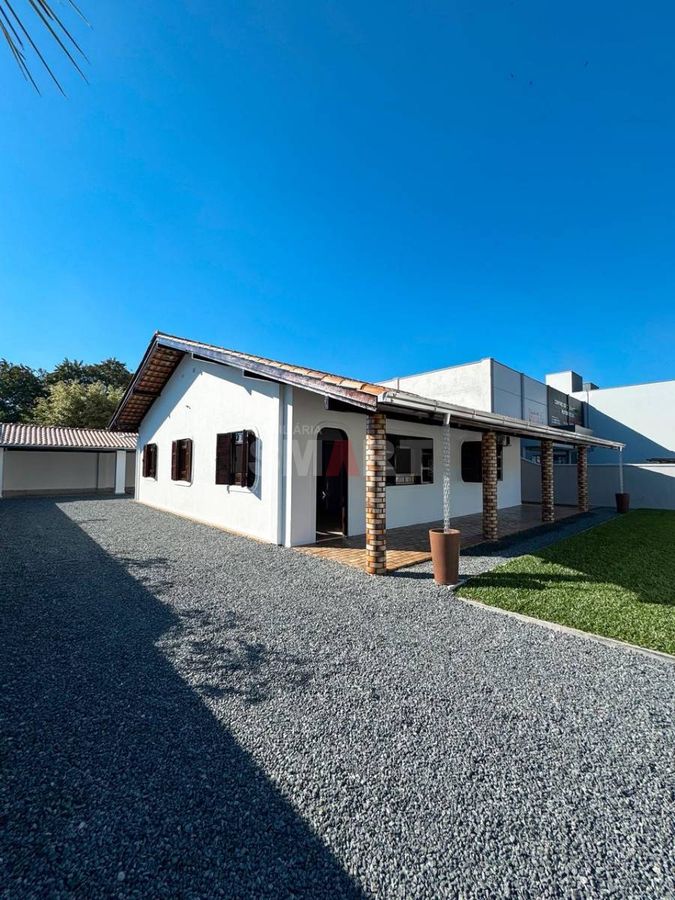 Casa na Ilha da Figueira com 1 Suíte + 2 Quartos