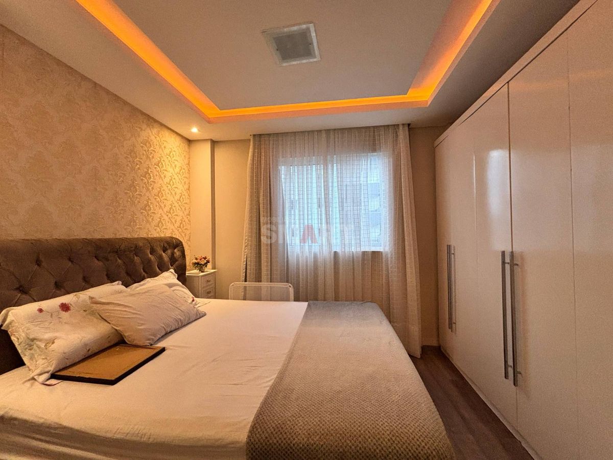 Apartamento 3 quartos (1 suíte) semimobiliado no Czerniewicz