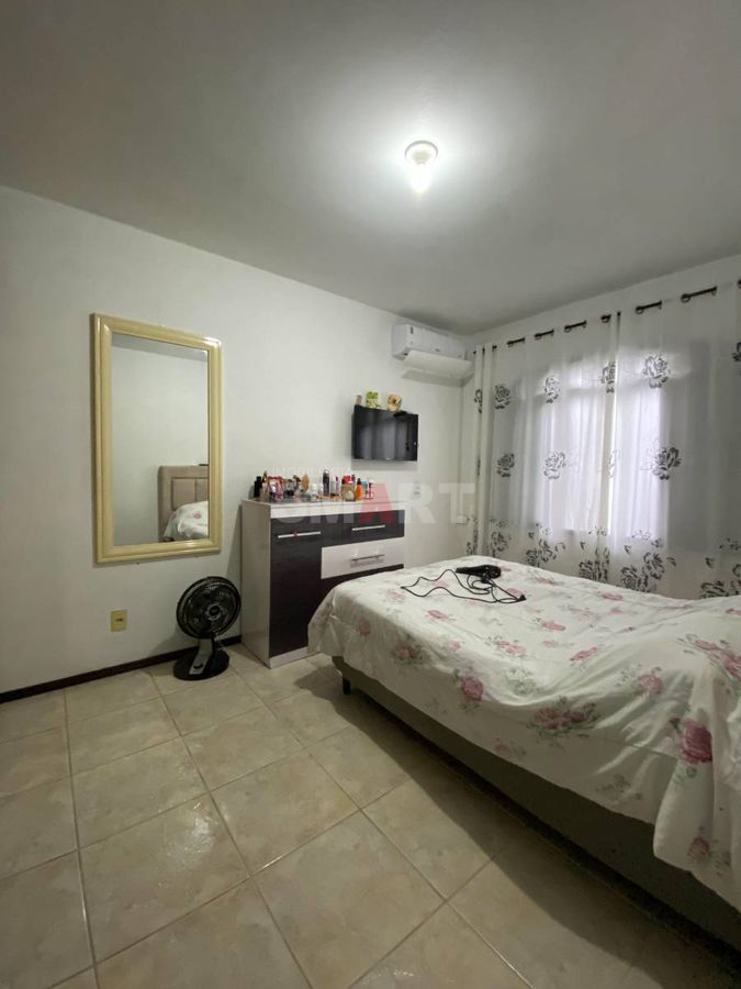Casa com 4 Quartos à Venda em Três Rios do Sul