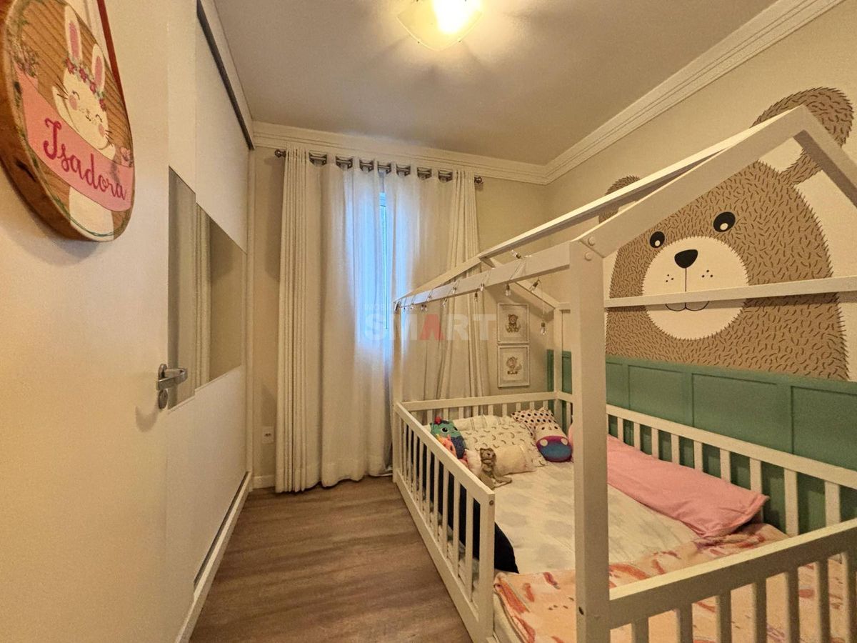 Apartamento 3 quartos (1 suíte) semimobiliado no Czerniewicz